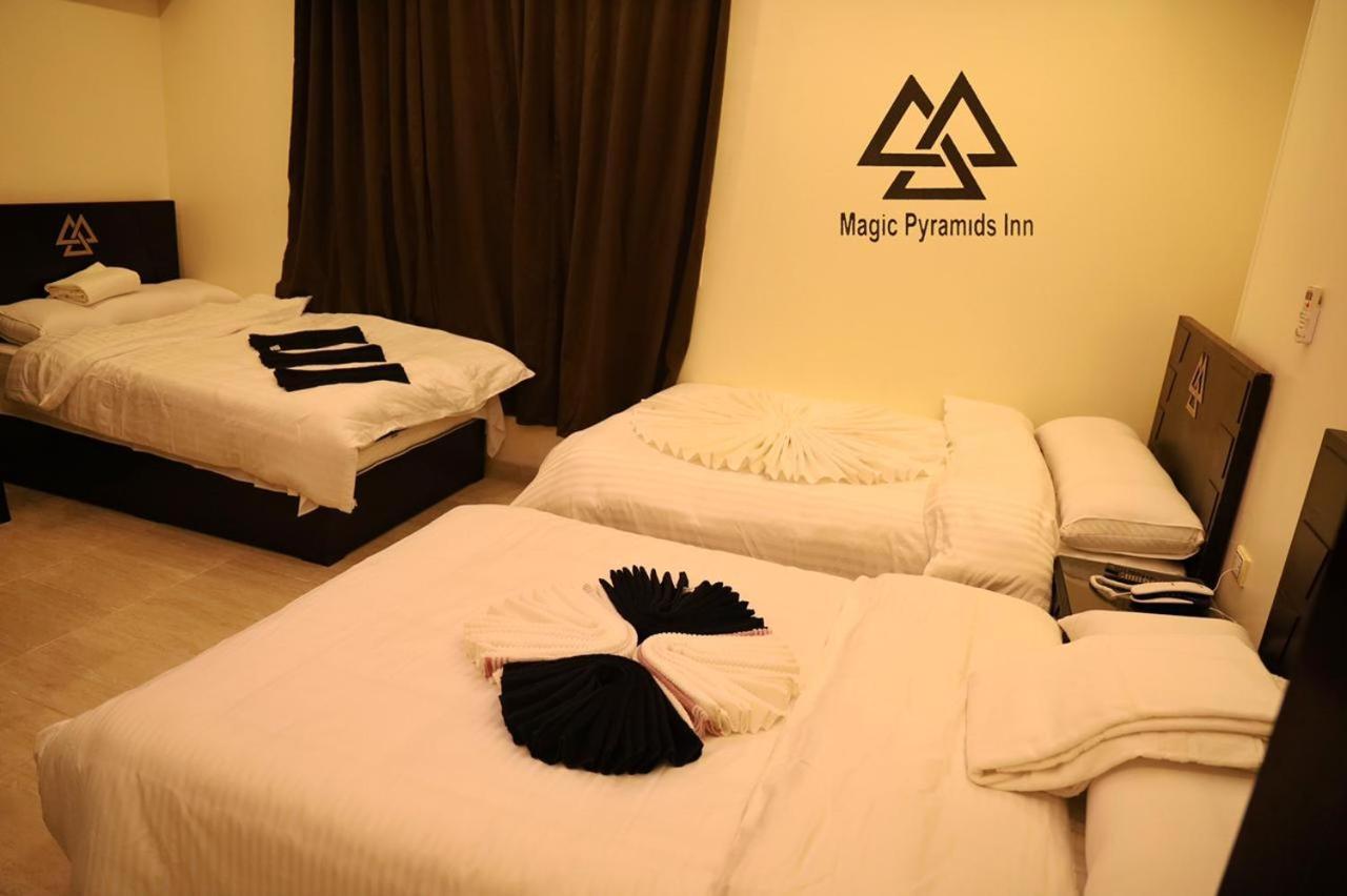 Pyramids And Sphinx Hotel El El Cairo Exterior foto