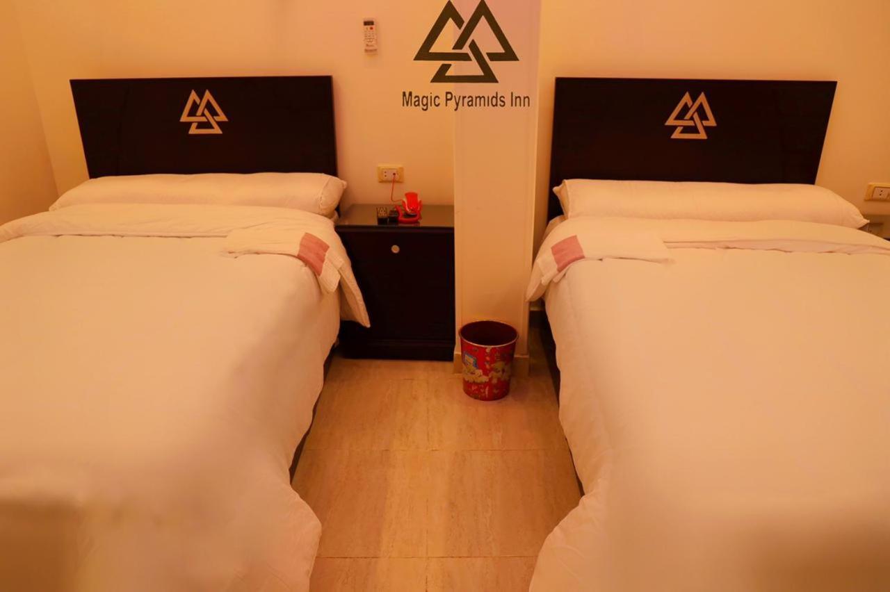 Pyramids And Sphinx Hotel El El Cairo Exterior foto