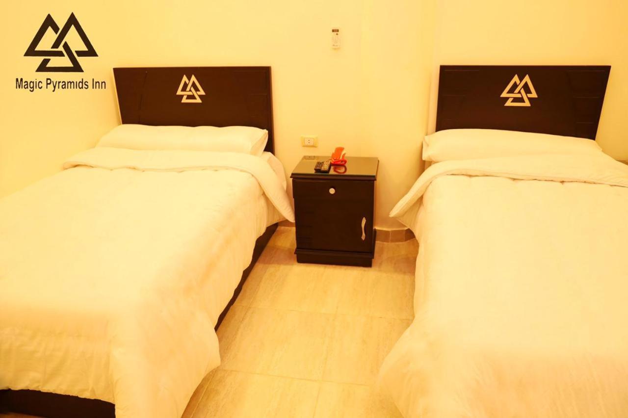 Pyramids And Sphinx Hotel El El Cairo Exterior foto