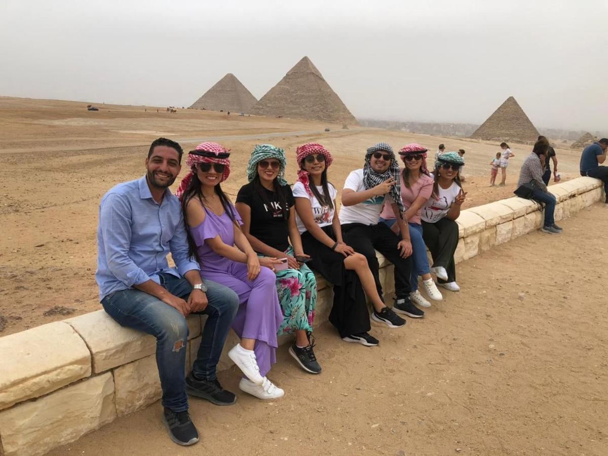 Pyramids And Sphinx Hotel El El Cairo Exterior foto